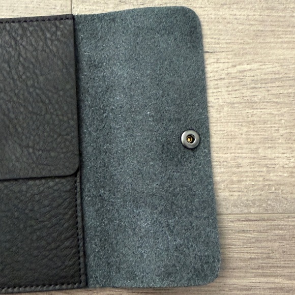 Shinola Detroit Black Leather Organizer 7inch - Picture 9 of 9